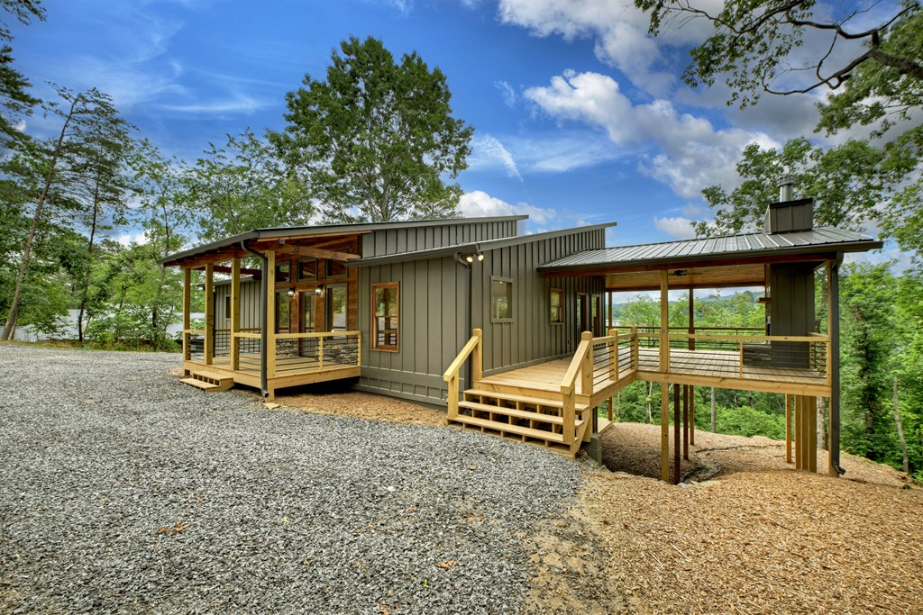 418 Windy Valley Trail Blue Ridge, GA 30513 - Photo 3 of 76 Gallery Image 3