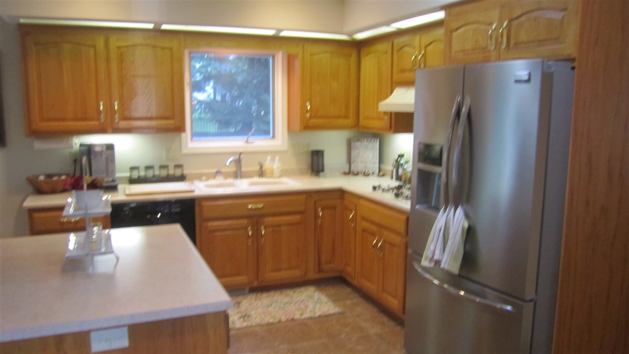 9920 White Cedar Road Fort Wayne, IN 46804 - Photo 7 of 36 Gallery Image 7