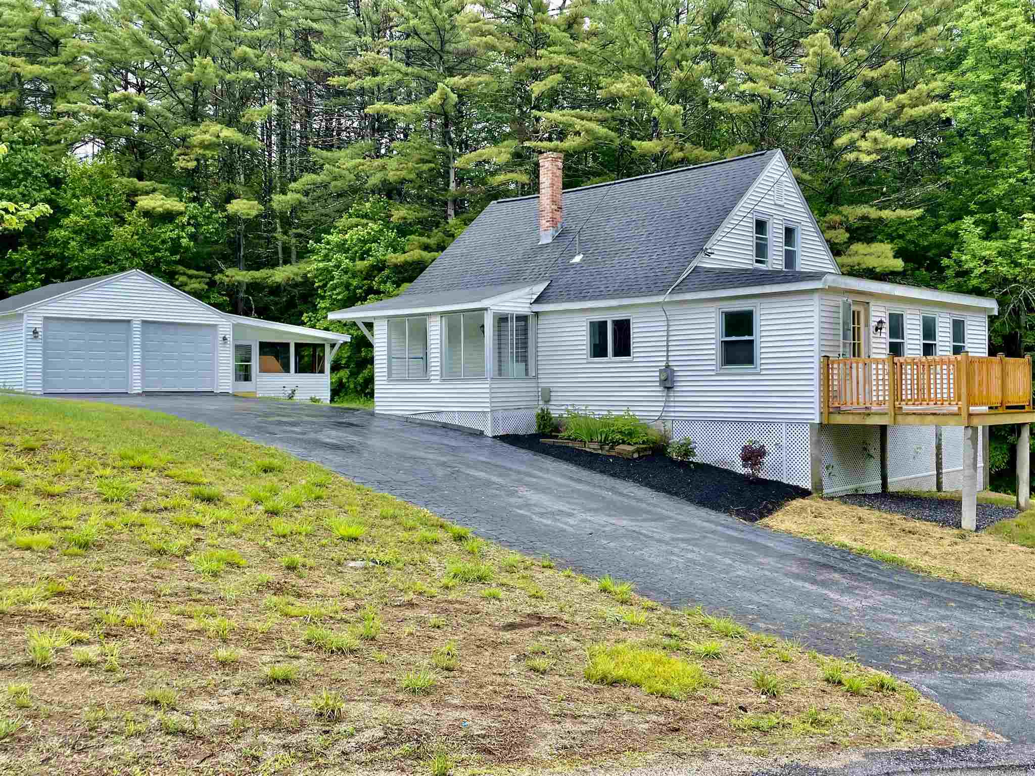 160 Twist Hill Road Dunbarton, NH 03046 - Photo 1 of 25