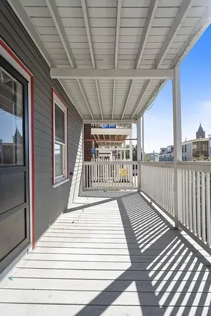 $4,250 | 21 1/2 Mt Vernon Street, Unit 3, Boston, MA 02125