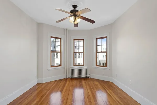 $4,250 | 21 1/2 Mt Vernon Street, Unit 3, Boston, MA 02125