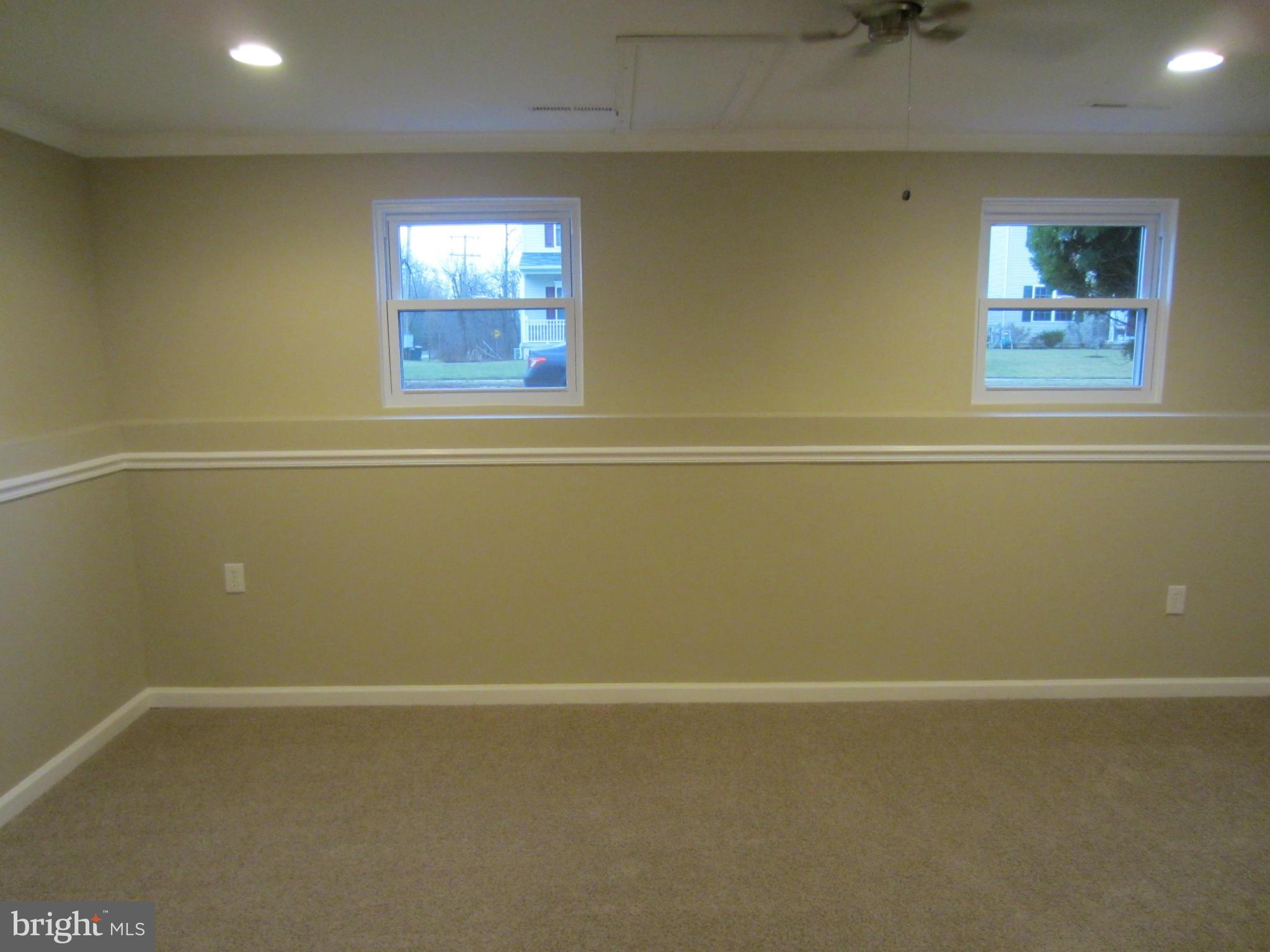 418 Laburnum Road Edgewood, MD 21040 - Photo 17 of 27 an empty room with a window
