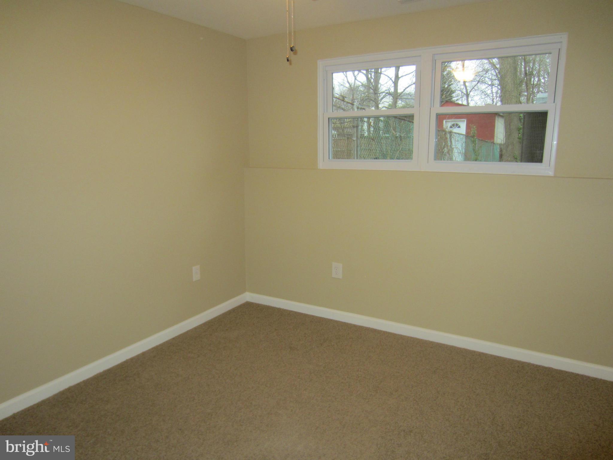 418 Laburnum Road Edgewood, MD 21040 - Photo 21 of 27 an empty room with a window