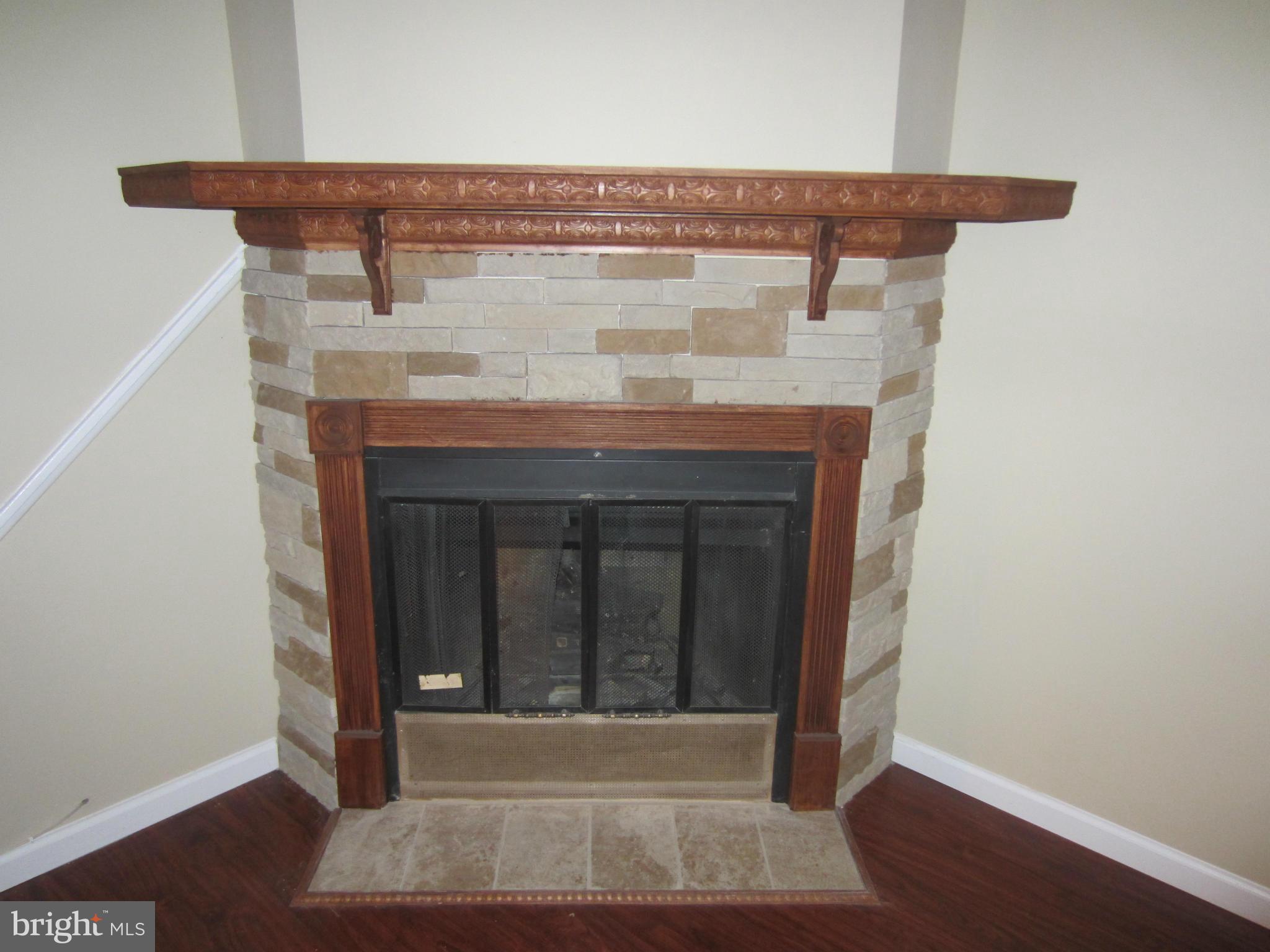 418 Laburnum Road Edgewood, MD 21040 - Photo 10 of 27 a view of a entryway of the house