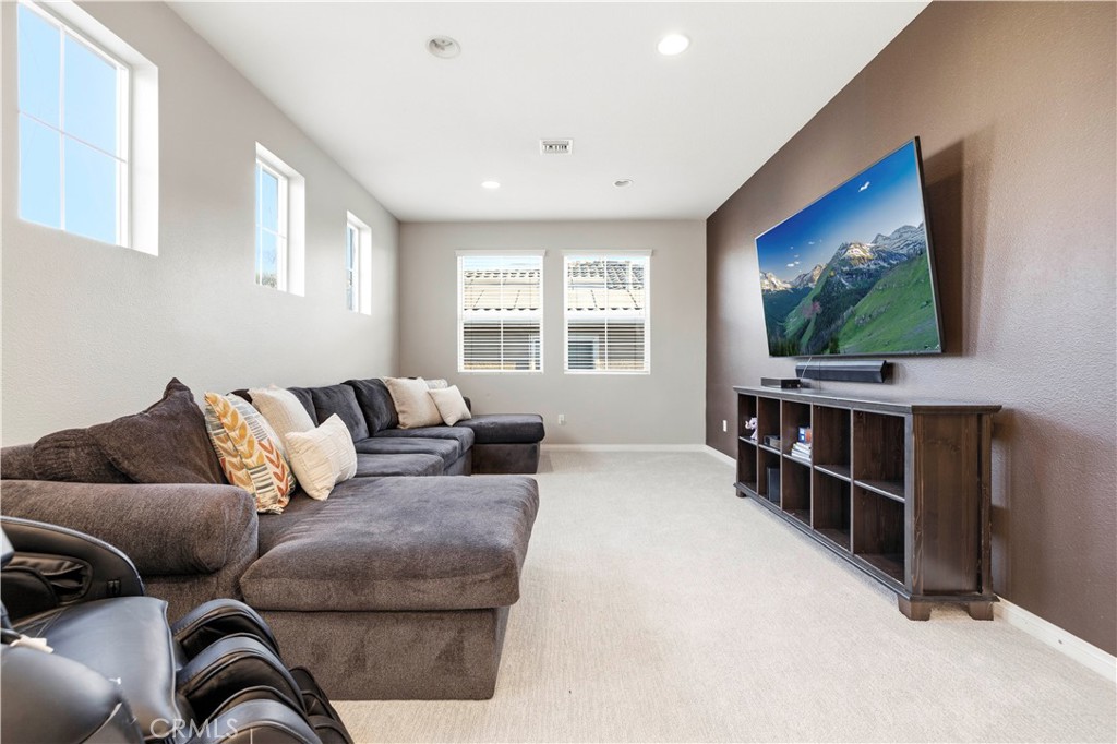 26003 Tennyson Lane Stevenson Ranch, CA 91381 - Photo 35 of 58