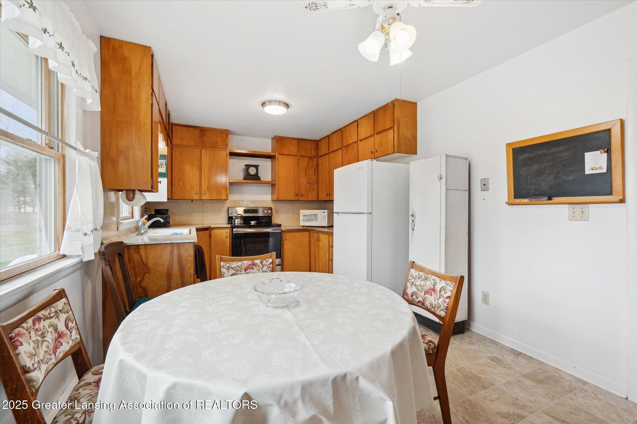 5001 Cornell Road Okemos, MI 48864 - Photo 12 of 42 Kitchen/Dining