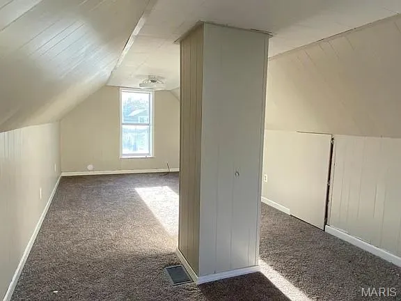 $1,200 | 1201 North Charles Street, Belleville, IL 62221