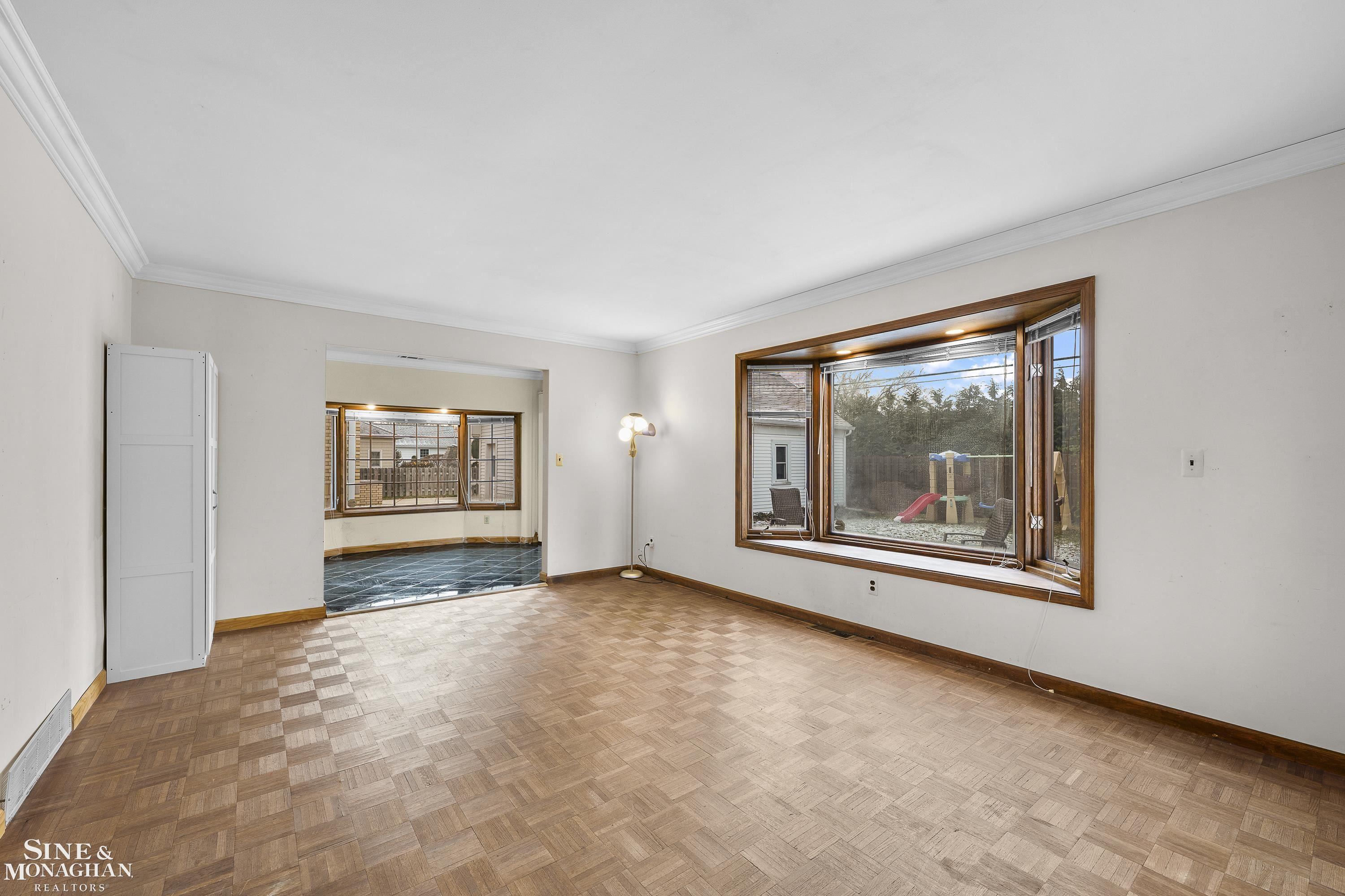 65 Vernier Road Grosse Pointe, MI 48236 - Photo 21 of 36 50195494-905ffb1a-9a9b-4874-802c-74840cb259dc.JPG