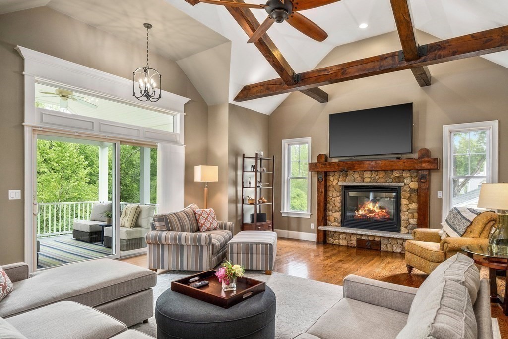 84 North Road Bedford, MA 01730 - Photo 5 of 42 Gallery Image 5