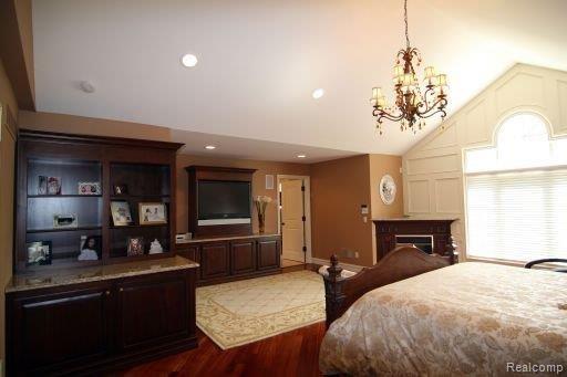 3375 Greentree Road Bloomfield Hills, MI 48304 - Photo 12 of 20 Master Built-Ins & Fireplace