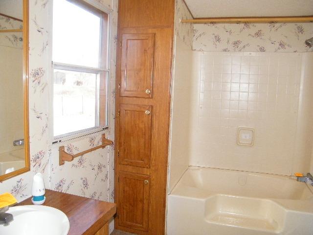 218 Morningstar Road Pioneer, TN 37847 - Photo 5 of 10 BA