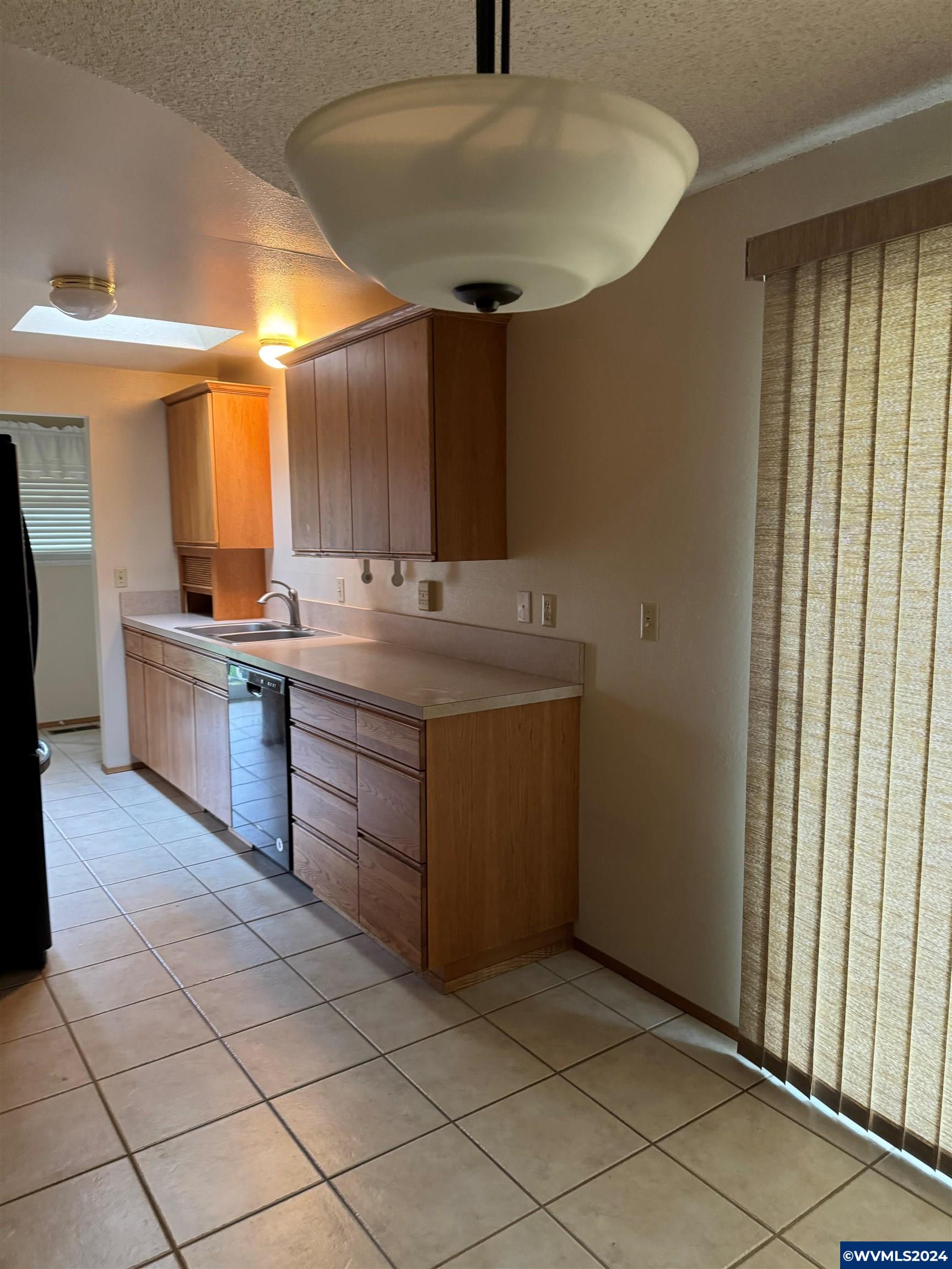 1125 Southwest Lincoln Street Albany, OR 97321 - Photo 2 of 16