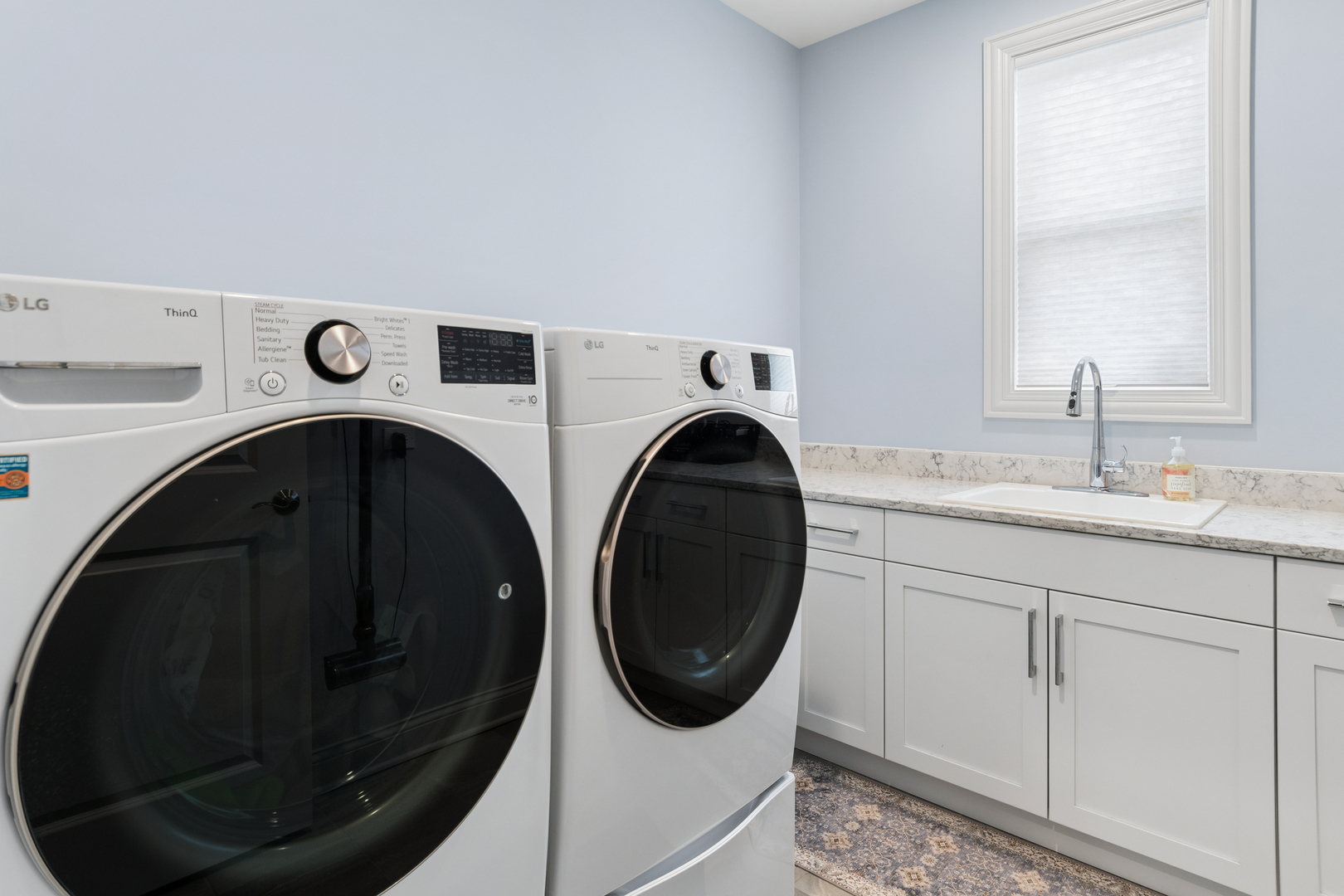 1759 Provenance Way Northbrook, IL 60062 - Photo 30 of 38 a utility room with sink dryer and washer