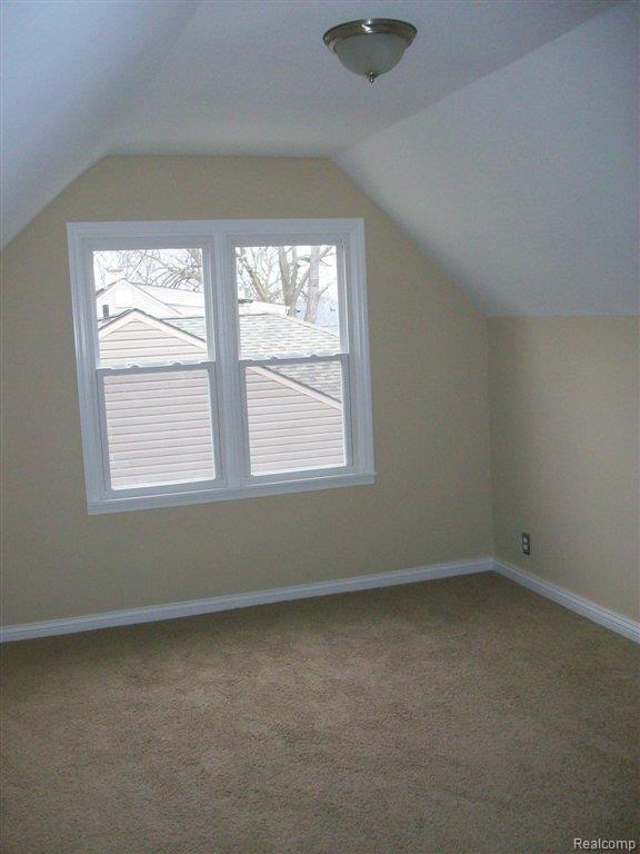 1875 Oxford Road Berkley, MI 48072 - Photo 6 of 13 020.JPG