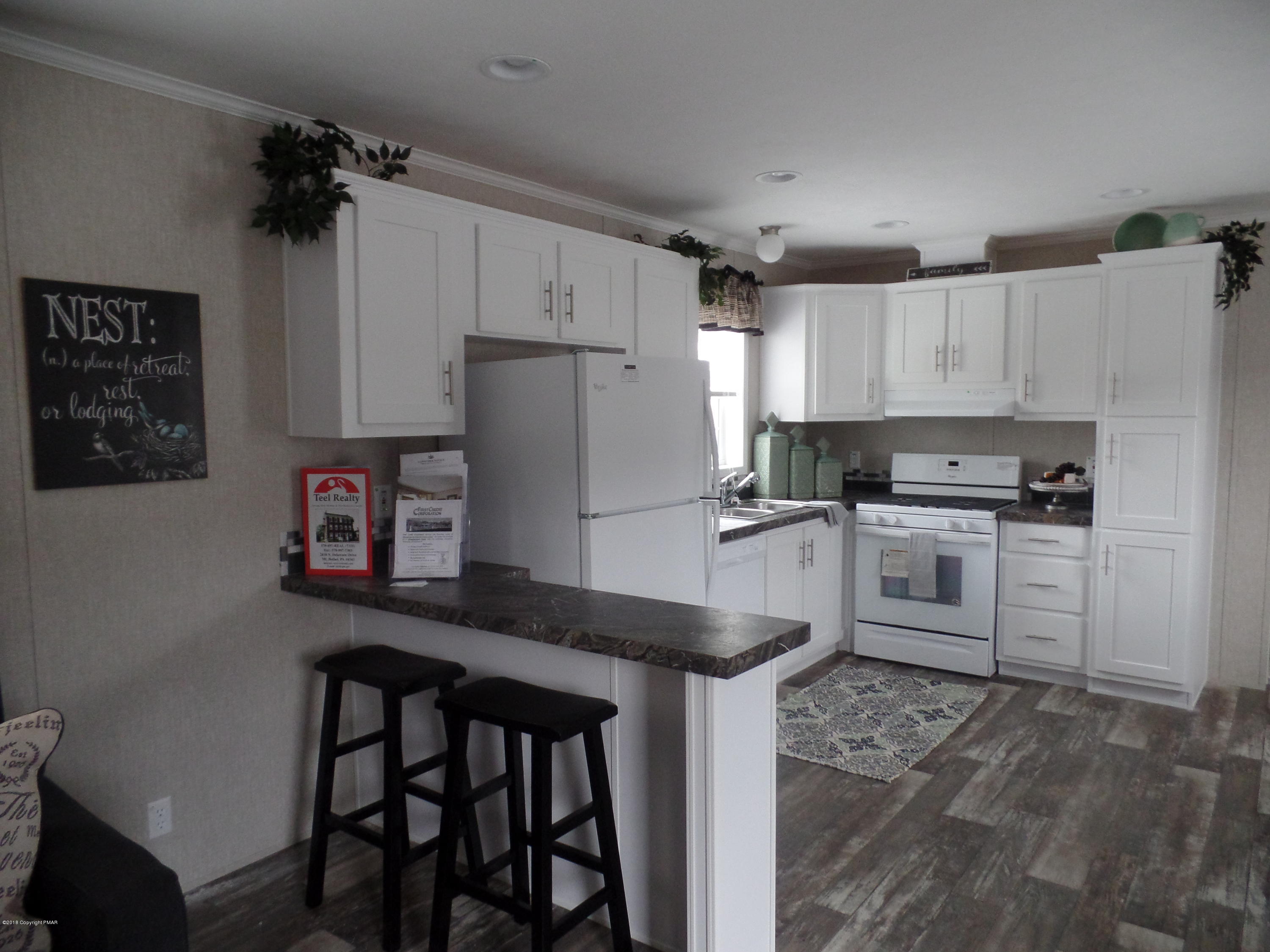 14 Chestnut Ridge Circle Kunkletown, PA 18058 - Photo 10 of 31 Kitchen
