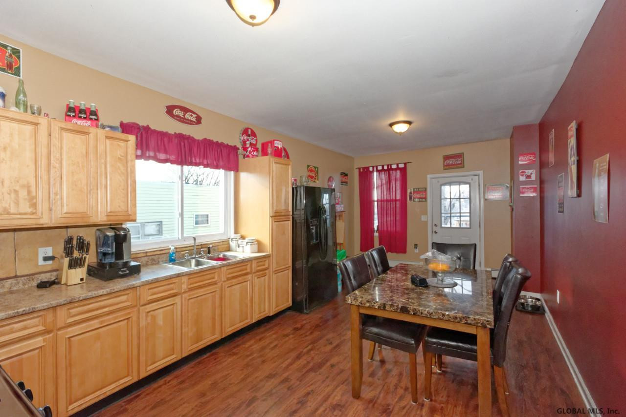 827 2nd Street Rensselaer, NY 12144 - Photo 2 of 33 Photo 2