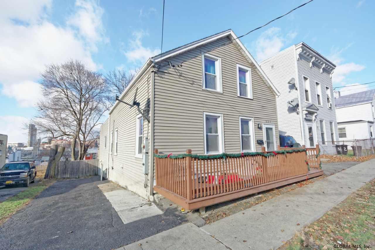 827 2nd Street Rensselaer, NY 12144 - Photo 4 of 33 Photo 4