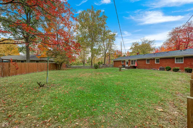 $379,900 | 11090 Willowmere Drive, Carmel, IN 46280