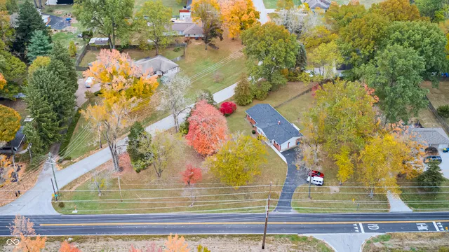 $379,900 | 11090 Willowmere Drive, Carmel, IN 46280