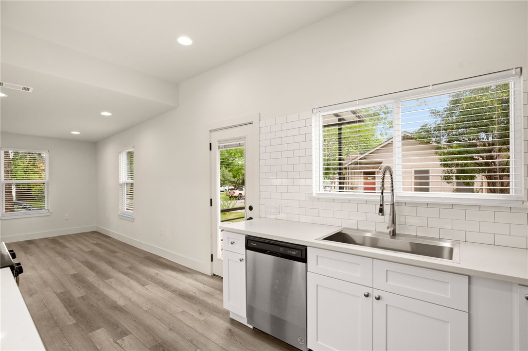 5405 Joe Sayers Avenue, Unit A Austin, TX 78756 - Photo 14 of 21