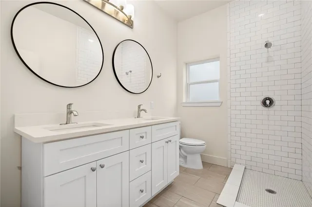 $2,900 | 5405 Joe Sayers Avenue, Unit A, Austin, TX 78756