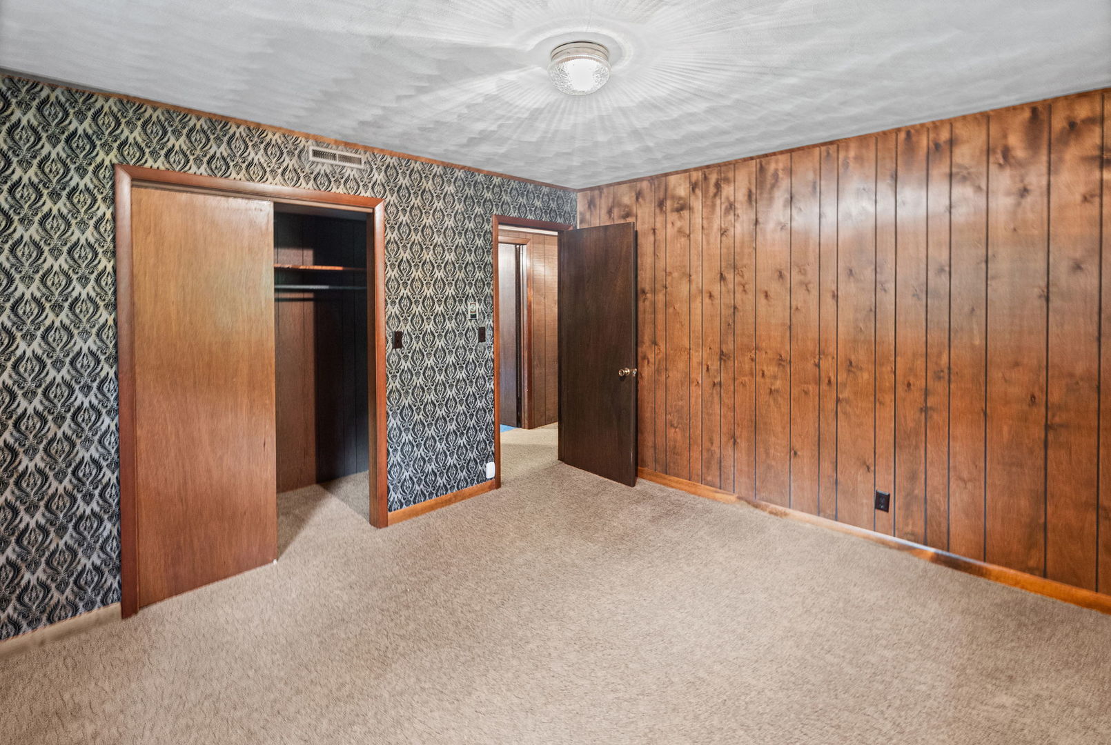 414 Gilliland Road Walnut Hill, IL 62893 - Photo 27 of 50