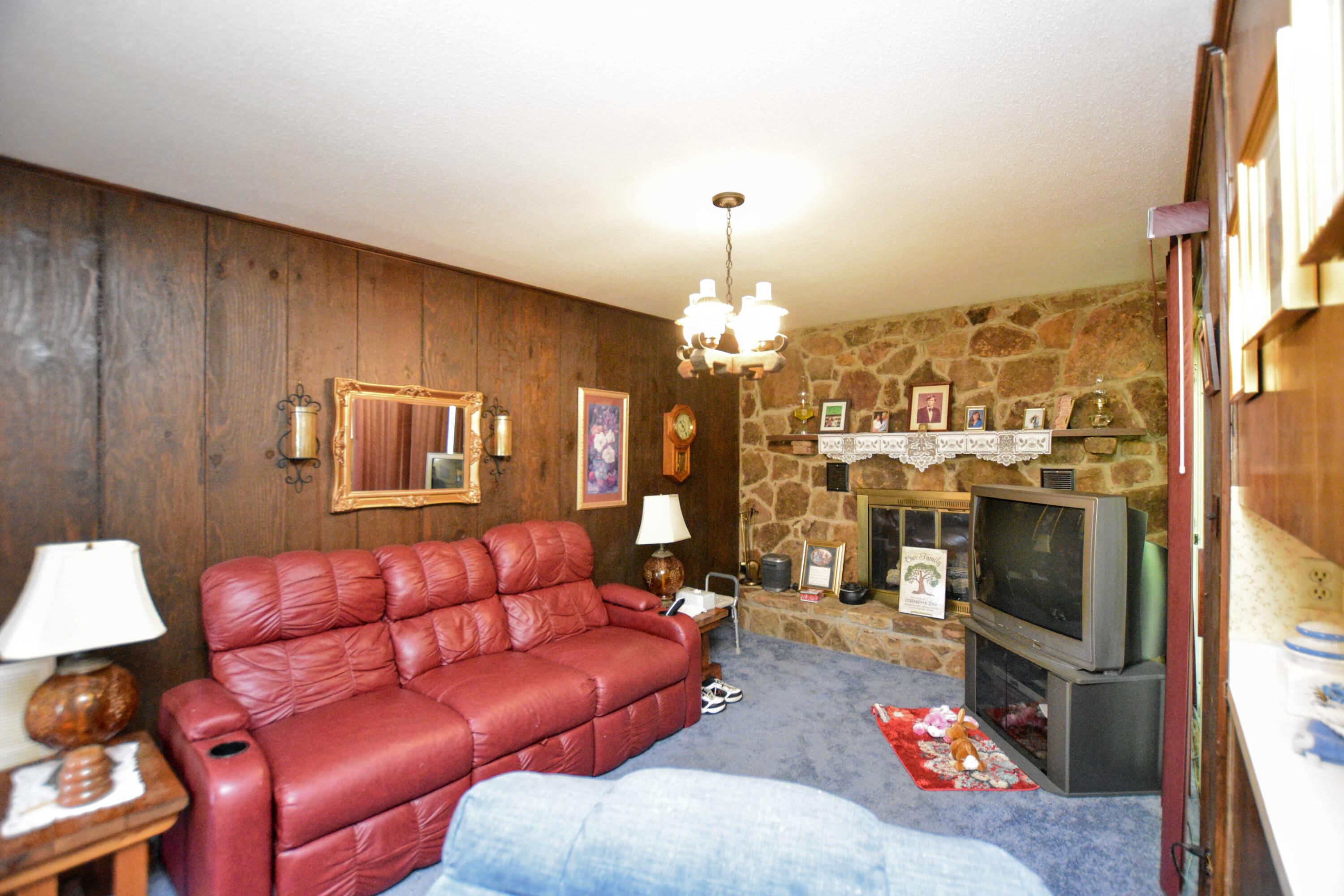178 Roblyer Road Benton, TN 37307 - Photo 7 of 18 DSC_1243