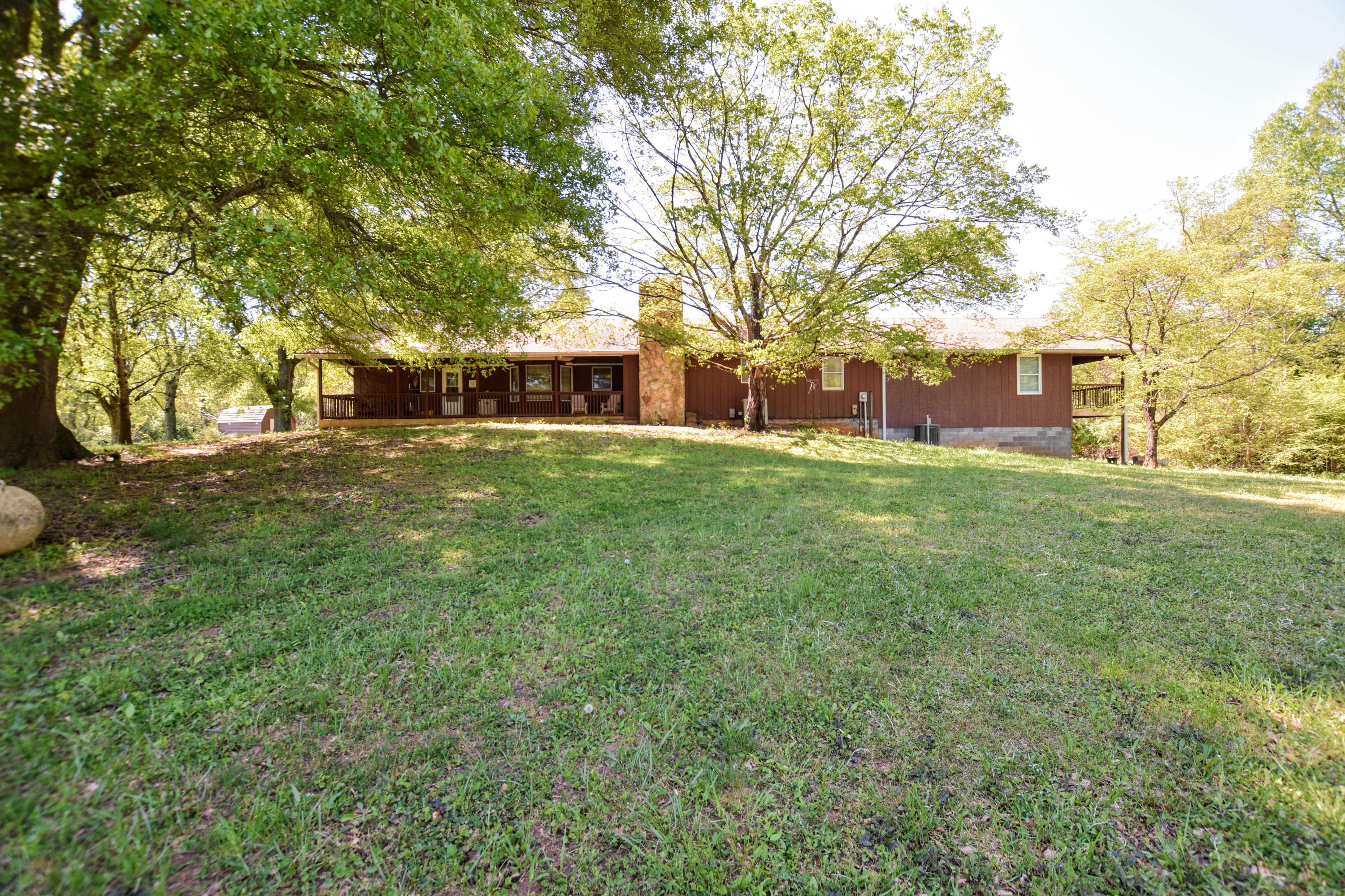 178 Roblyer Road Benton, TN 37307 - Photo 9 of 18 DSC_1222