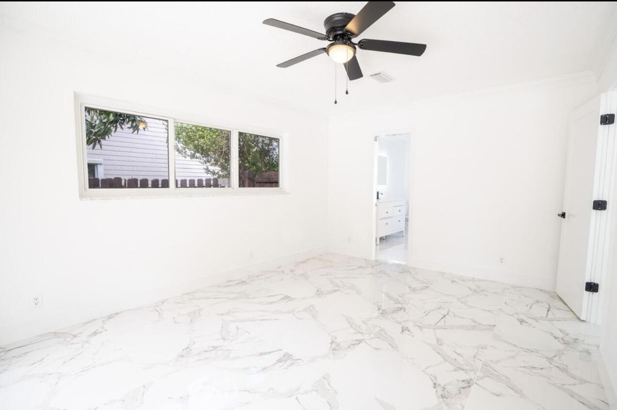 1070 Southwest 18th Street Boca Raton, FL 33486 - Photo 10 of 23 IMG_1124
