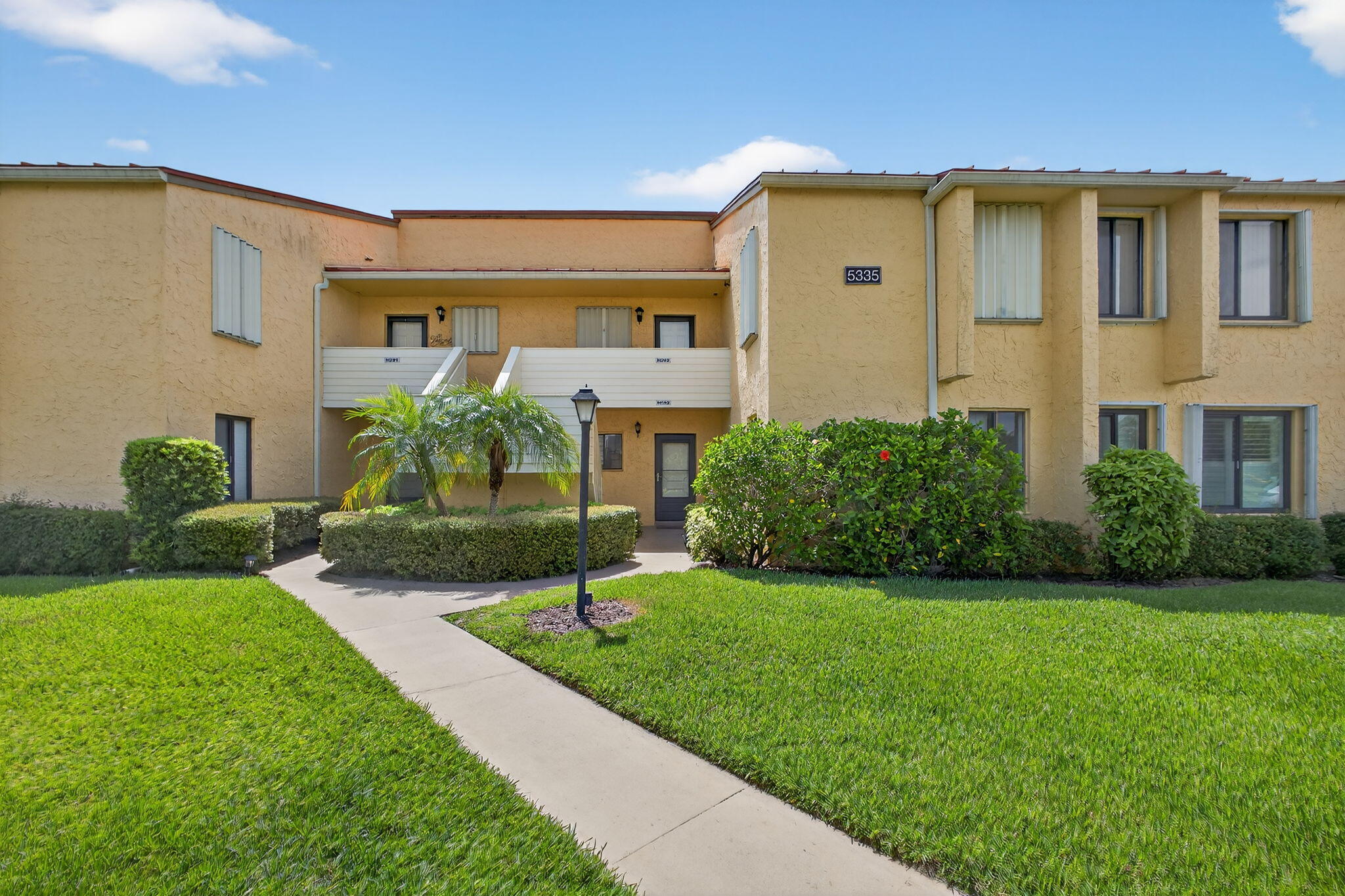 5335 Southeast Miles Grant Road, Unit 102 Stuart, FL 34997 - Photo 2 of 38 3-web-or-mls-5D1A9110