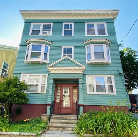 $725,000 | 5 Brewer Street, Unit 5, Cambridge, MA 02138