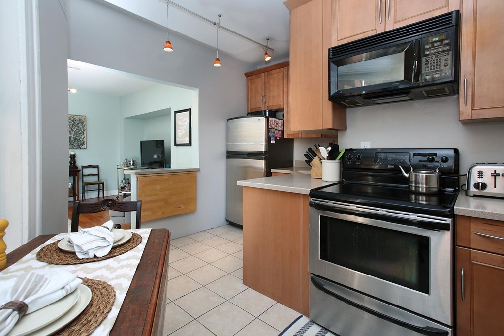46 Orkney Road, Unit 3 Boston, MA 02135 - Photo 2 of 6