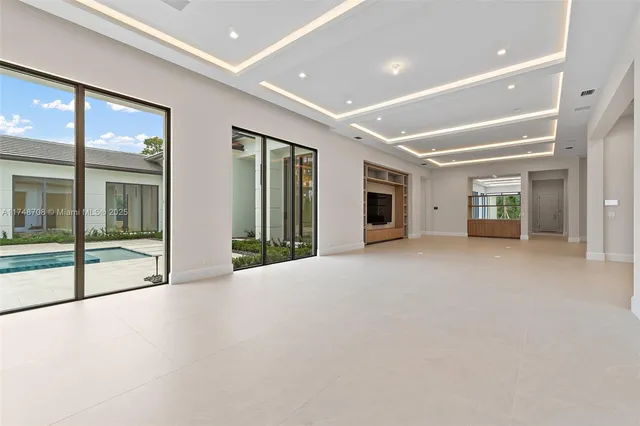 a view of a bathtub in a garden