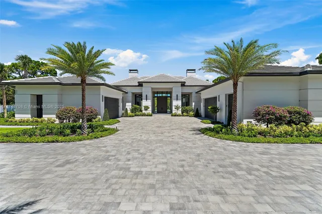 a house view with a outdoor space