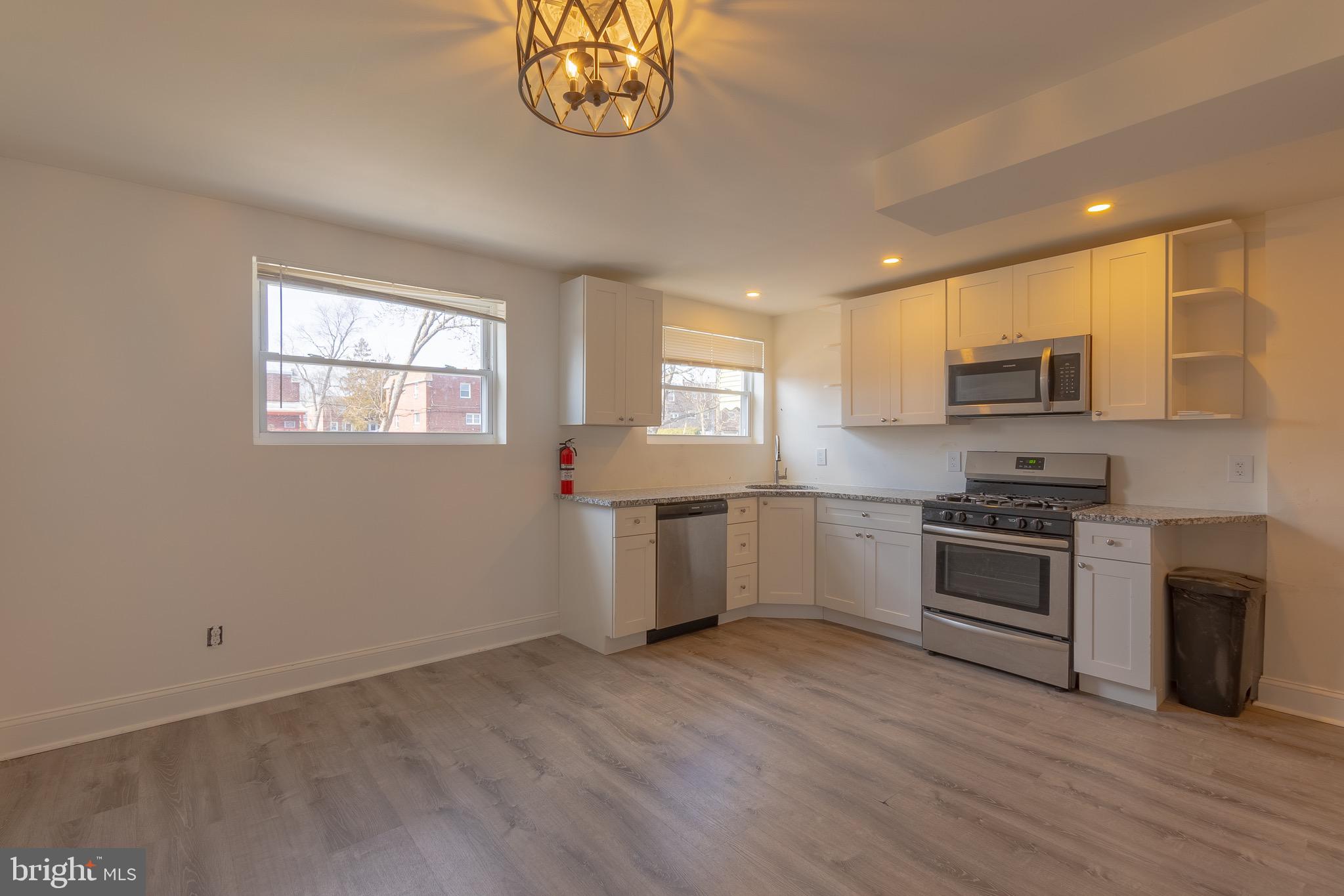 790 Bennington Road Folcroft, PA 19032 - Photo 4 of 13