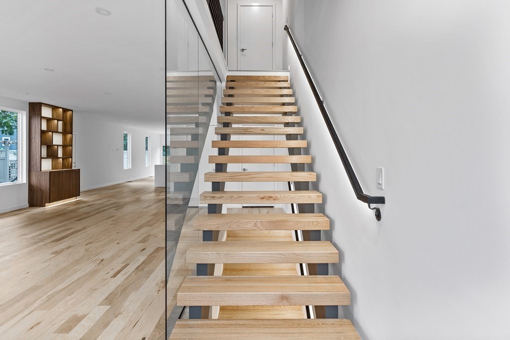 17 Bridgham Avenue, Unit 17 Watertown, MA 02472 - Photo 9 of 20