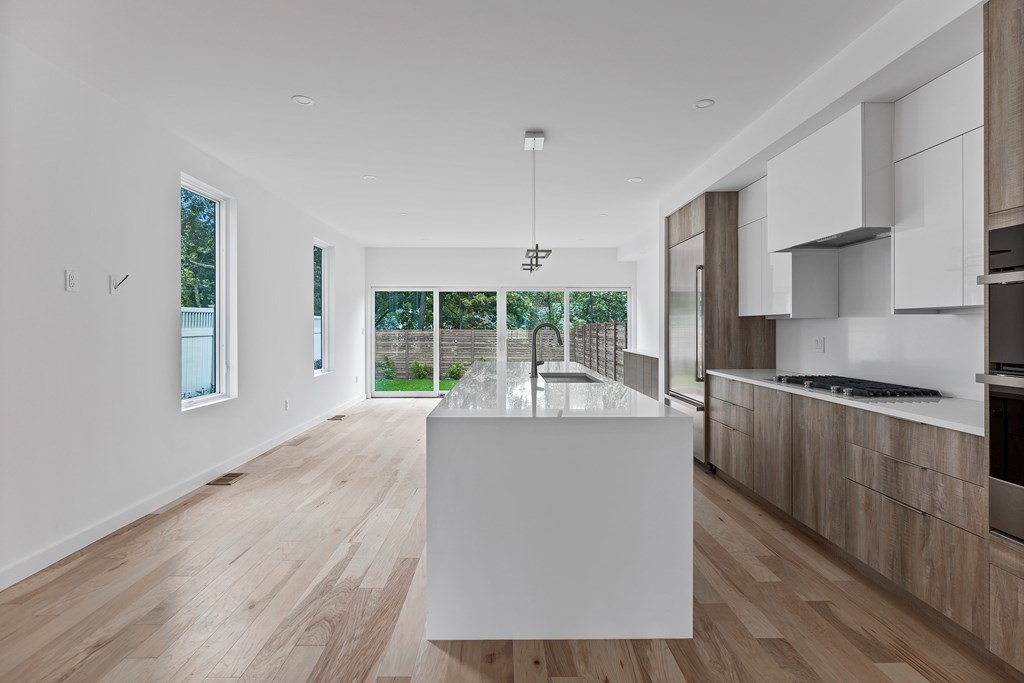 17 Bridgham Avenue, Unit 17 Watertown, MA 02472 - Photo 10 of 20