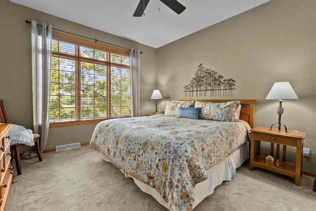 $499,900 | 924 Pondview Court, Appleton, WI 54913