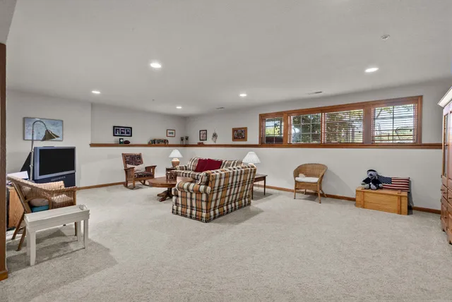 $499,900 | 924 Pondview Court, Appleton, WI 54913