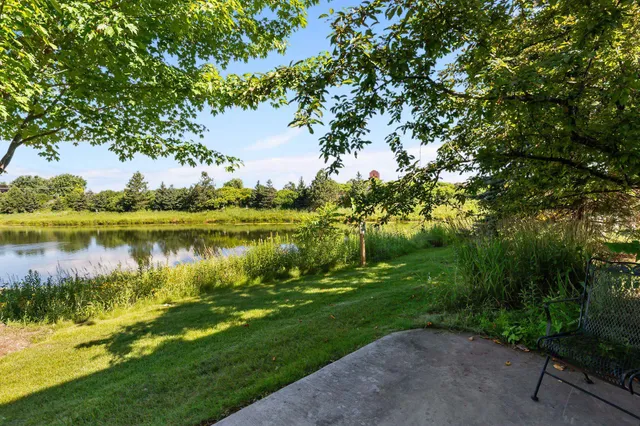 $499,900 | 924 Pondview Court, Appleton, WI 54913