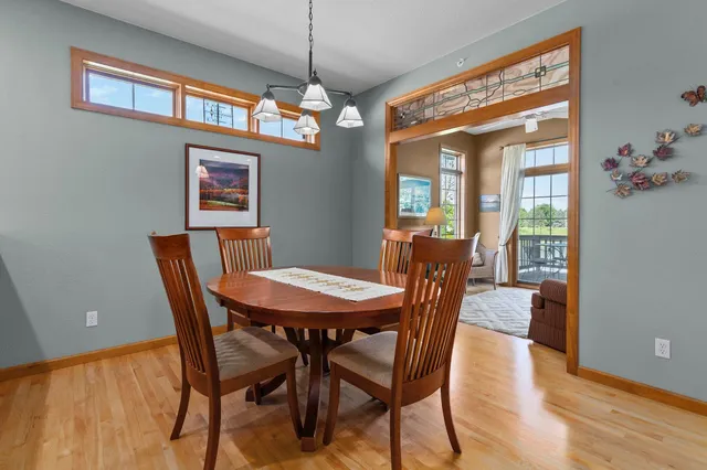 $499,900 | 924 Pondview Court, Appleton, WI 54913