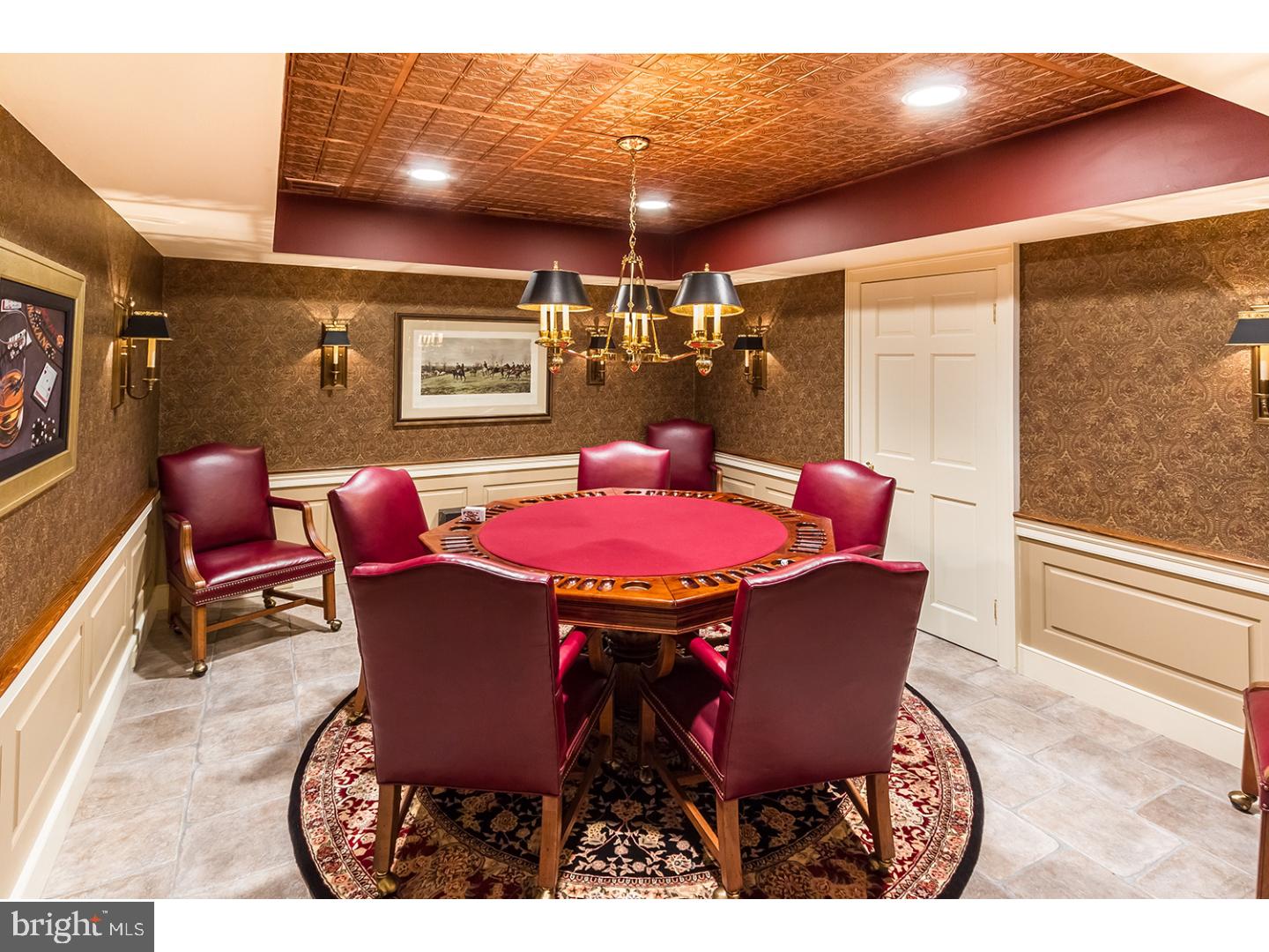 628 Windsock Way Moorestown, NJ 08057 - Photo 19 of 50 a dining room with furniture and window
