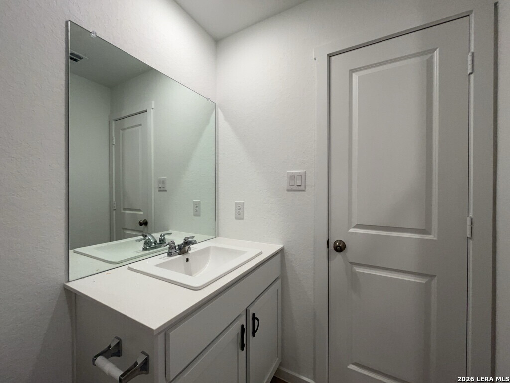 6914 Dorato Ridge Elmendorf, TX 78112 - Photo 20 of 52