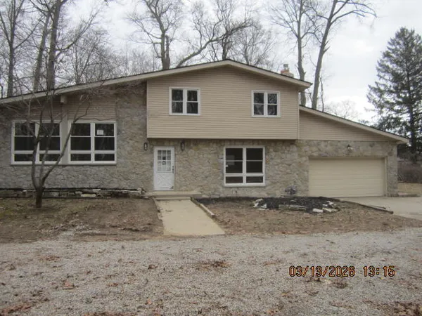 $299,900 | 7656 Lucille Drive, Lambertville, MI 48144
