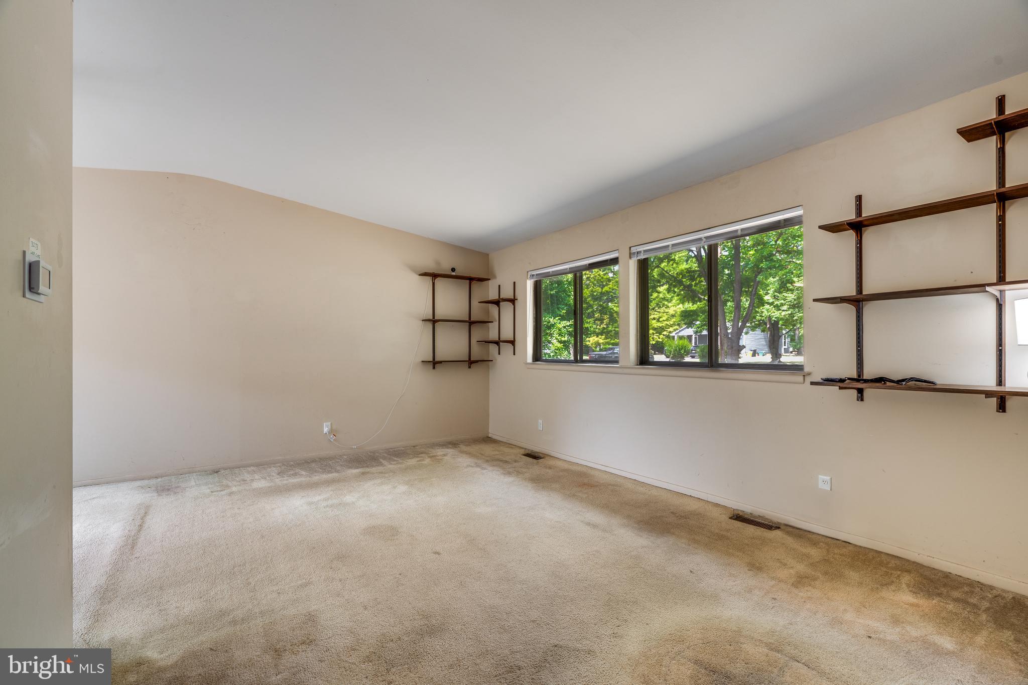 16 Brooktree Road East Windsor, NJ 08520 - Photo 5 of 29 Living Room