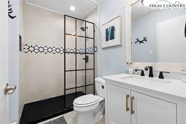 $319,900 | 101 Courtside Lane, Unit A2, Beech Mountain, NC 28604