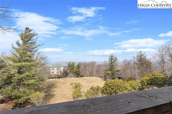 $319,900 | 101 Courtside Lane, Unit A2, Beech Mountain, NC 28604