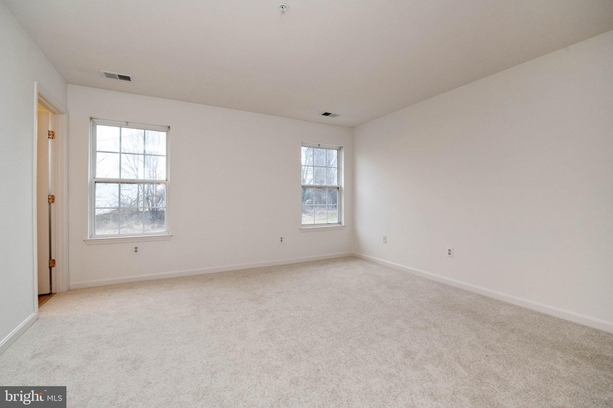 207 Pidco Road Reisterstown, MD 21136 - Photo 17 of 36 Master bedroom freshly painted and new carpet