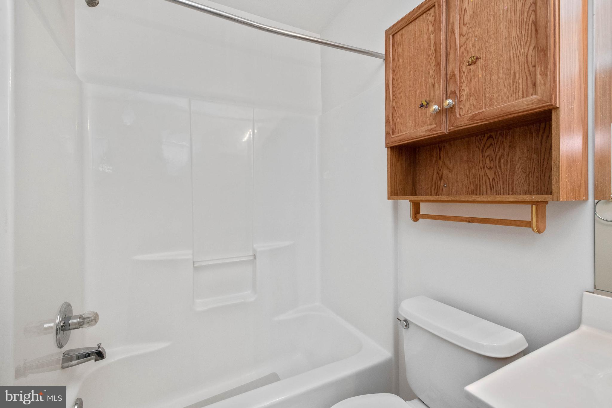 207 Pidco Road Reisterstown, MD 21136 - Photo 20 of 36 Master bathroom