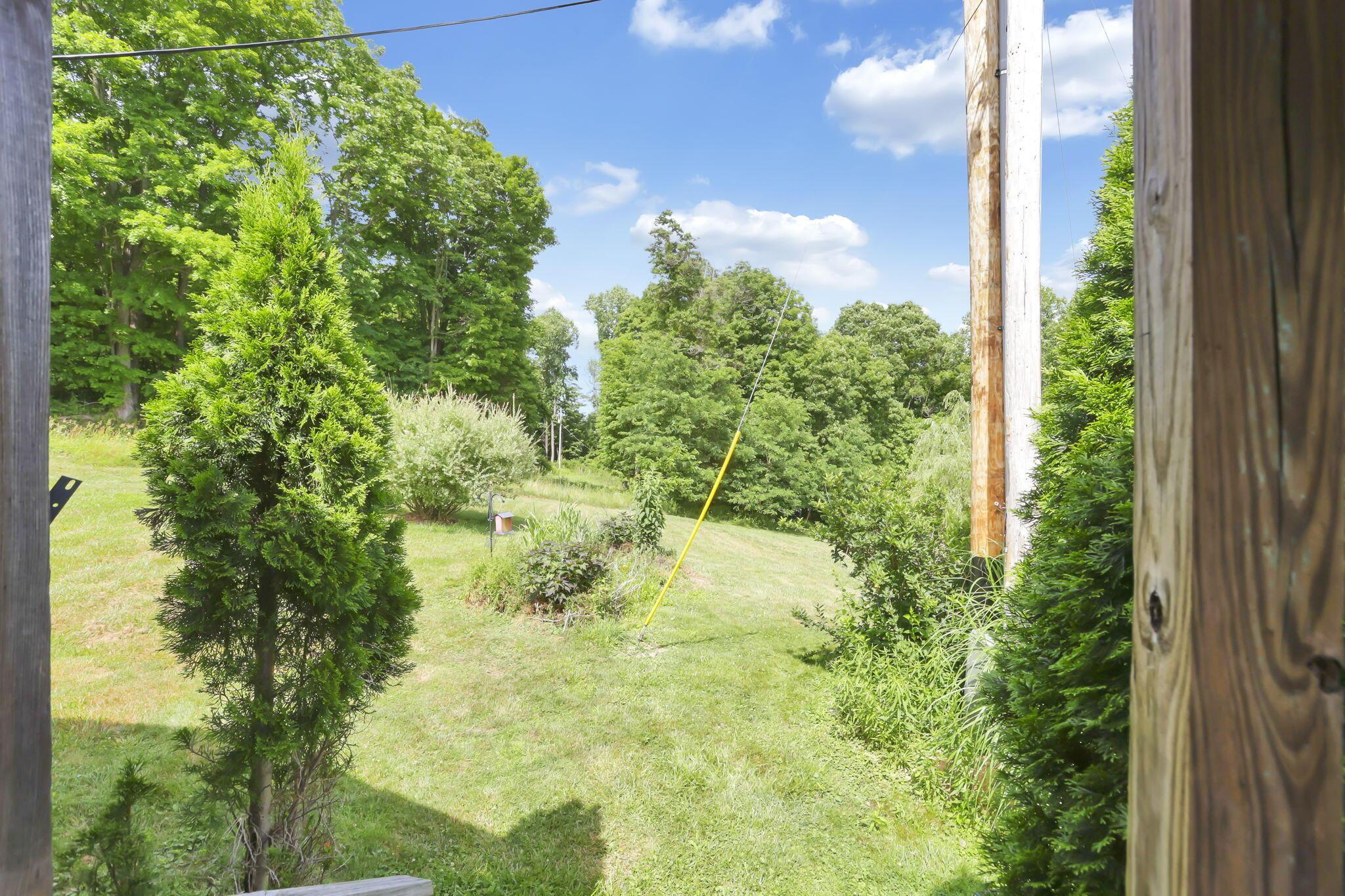 24559 Huffines Road Rockbridge, OH 43149 - Photo 11 of 37